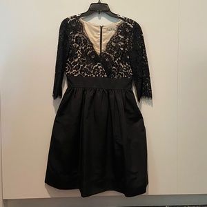 Eliza J size 6 nude lace cocktail dress with pockets